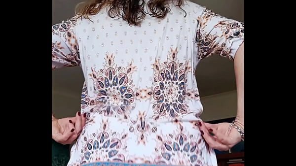 Image Maturemons,  horny mature bends and spreads her asshole and cunt