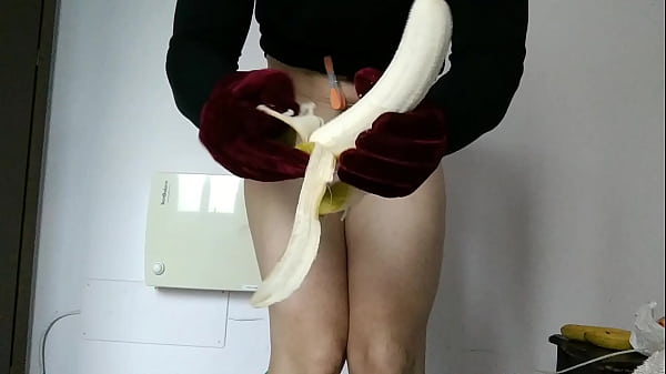 Image I love playing with bananas