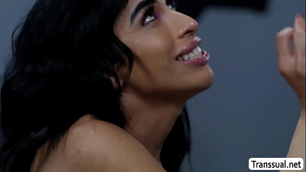 Image Damn! this horny TS wants her wet ass to be pounded