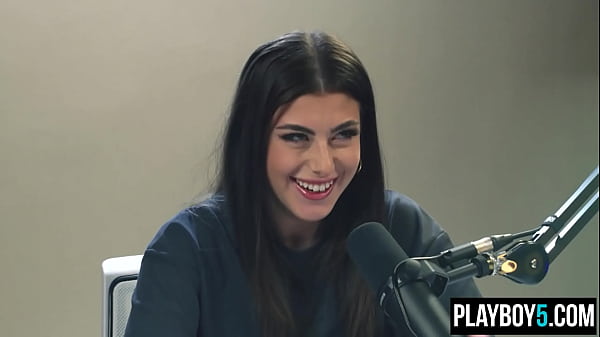 Image British teen Gal Ritchie talks about masturbation and does it