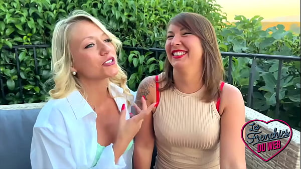 Image Lexie et Ashley, belles dames, aiment se faire d&eacute_truire ensemble
