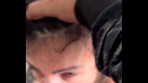 Image Meu personal da academia ficou com tanto tes&atilde_o que n&atilde_o aguentou e me fez chupar o pau dele ate eu vomitar ! Engasga na pica grossa sua puta safada chupa essa porra..