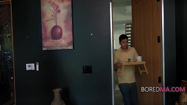 Image CEO Single Stepmom Annie King Lets Stepson Relax Her In Unorthodox Ways