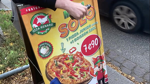 Image Ceci n'est pas un Placement de Produit pour Pizza Renard