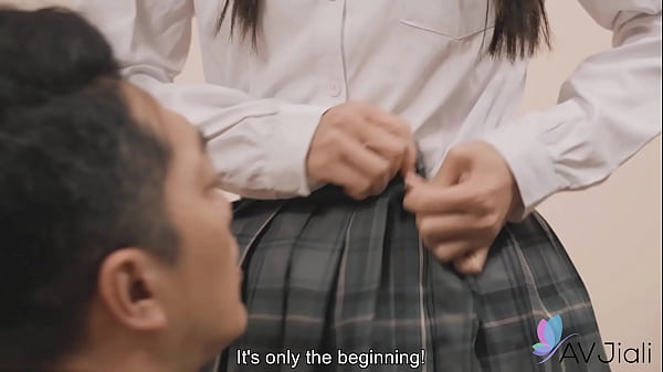 Image Sexy Chinese teen Yuli in uniform fucks with her boyfriend.