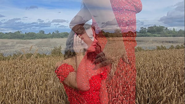 Image A factographer fucked a model during a photo shoot right in the field