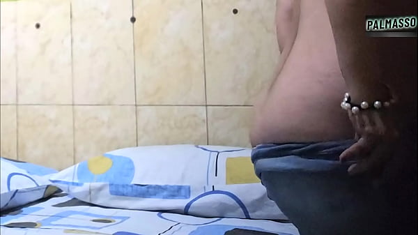 Image Sexo por dinero real: Mam&aacute_ soltera culona es abordada en la calle mientras regresaba a su casa y acepta coger con pervertido por dinero en efectivo.