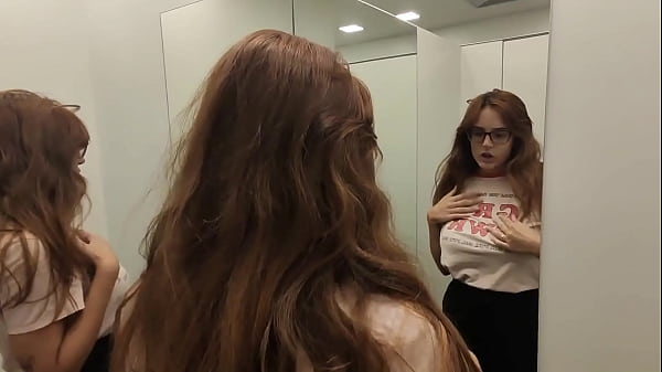 Image Comprei uma roupa para ela CHUPAR meu pau no provador de roupas