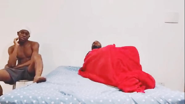 Image Fanny Prado deu gostoso para seu cunhado enquanto o marido imprest&aacute_vel chegou do servi&ccedil_o e foi dormir
