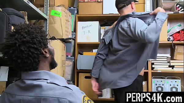 Image Shoplifter's Capture, Struggling Against the Guard - Perps4k