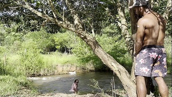 Image ALBINA FAZ SEXO NO MATOU NO PELO COM ESTRANHO QUE BATIA PUNHETA PRA ELA