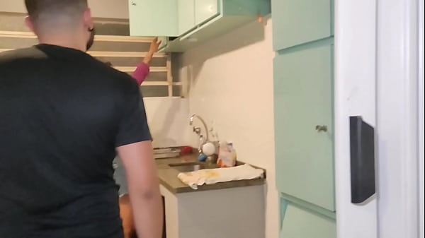 Image DEIXEI MEU AMIGO SAIR DE CASA E FUI VISITAR A MULHER DELE