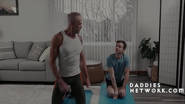 Image Hot DILF Works Out With Twinks And Then Dicks Him