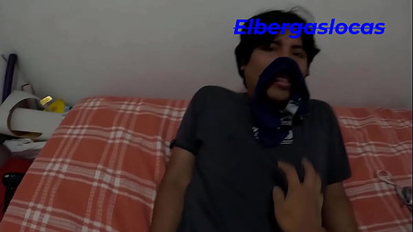 Image Mi hermanastra me encuentra viendo entre sus tangas una usada, me encanta como huele su tanga con leche, tengo el fetiche de olerla despu&eacute_s de usada