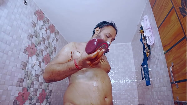 Image Super hot desi couple enjoyed their first sex in the bathroom