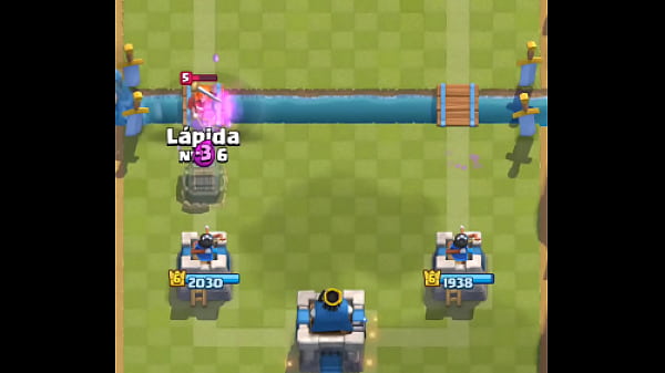 Image Jugando clahs royale(arena 3)