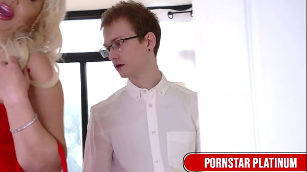 Image Bust Blonde Anna Nicole West Milks Alex Jett Bareback!