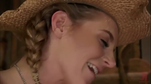 Image Mona Wales Rancher fists Pierce Paris