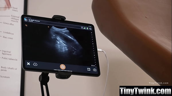 Image Gentle Doctor Applied Lubrication to His Cock and To Max&rsquo_s Rectum - Tinytwink