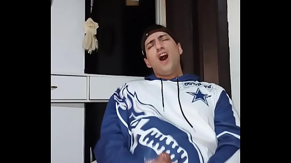 Image Quierovivirdeesto me pongo la pija bien dura para masajearmela viendo porno