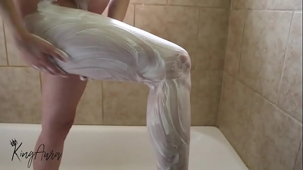 Image Pregnant Sudsy Shower Shave