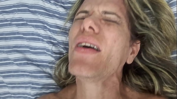 Image NEG&Atilde_O DOTADO TRANSA COM A MEIA IRM&Atilde_