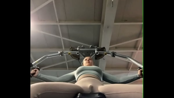 Image Crazy gym fucking in public