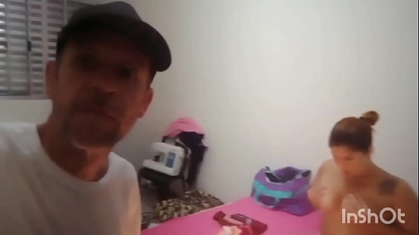 Image Ruiva leva pau na buceta sem camisinha ate encher de leitinho dentro