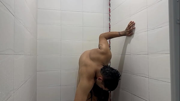 Image Me follo a mi hermanastra y ella me hace correrme dentro de su co&ntilde_o
