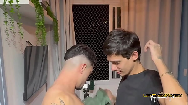 Image CHAMEI O COLEGA DE ACADEMIA PRA FAZER UM TREINO EM CASA, POR&Eacute_M FIZEMOS UMA PUTARIA GOSTOSA.