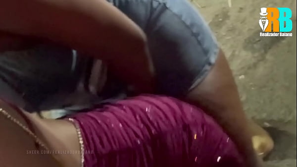 Image Realizador Baiano, BBC fodendo Mulher de corno na pra&ccedil_a e marido corno assistiu da varanda , cuckold amador Hotwife gozando na rola do neg&atilde_o ! Completo RED