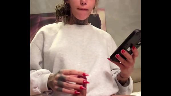 Image Sabrina Prezotte XXL , Trans brasileira gozando jatos de porra quente