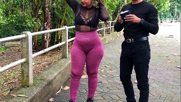 Image Entrevista Candente - Sexi CoLombianA MORENA de CULO GRANDE y Grueso.