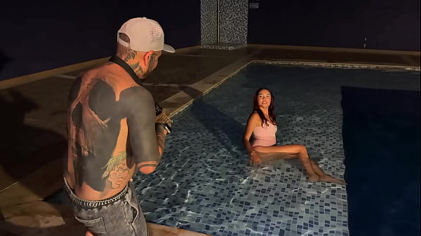 Image INFLUENCER SEDUCES ME DURING A PHOTOSHOOT, I RIDE HIS HARD COCK UNTIL I MAKE HIM CUM - ALLISON SWEET