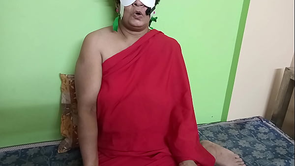 Image Mature fat big anus and round ass saree wearing tantrik mata randomly fucked by her mature student and she moaning
