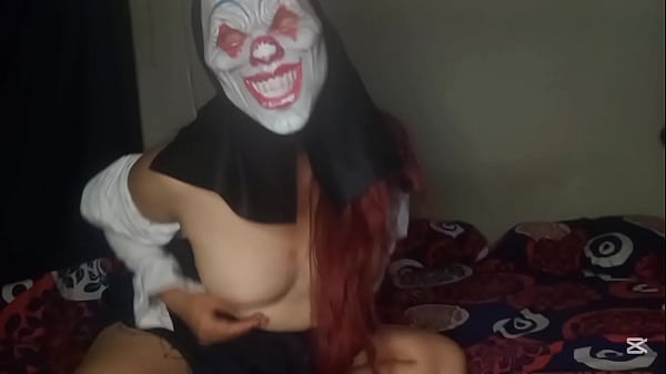 Image Colegiala grava un video Hot para la noche de halloween