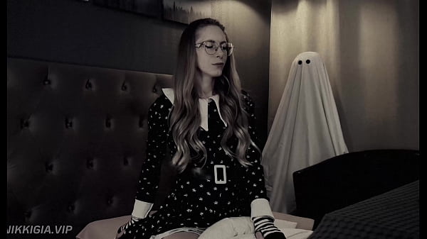 Image Halloween Wednesday riding and her sounds are amazing