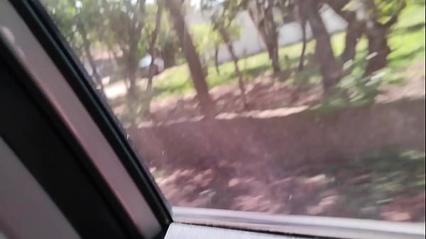 Image levei ela pra dar um role de carro e botei ela pra chupar meu pau ate sair porra