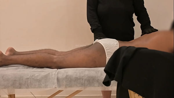 Image Happy ending massage CAUGH in HIDDEN CAM