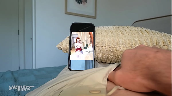 Image Petite step-sis can't stop taking nude photos - Scarlet Skies