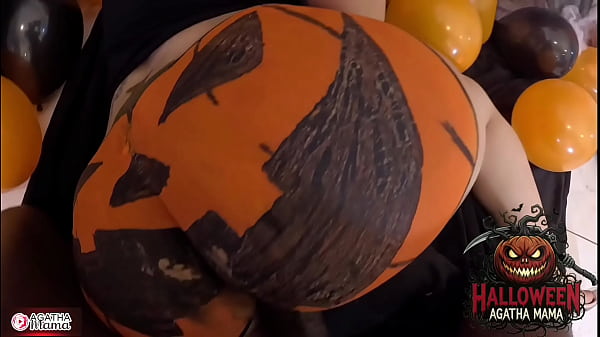 Image Agatha Mama em: um BBC fodendo um JACK O'LANTERN de HALLOWEEN de uma MILF Brasileira