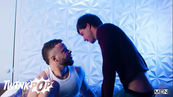 Image TWINKPOP - Marcus McNeil Eats Out Benjamin Blue, Then Fills His Hole With A Deep, Wet Creampie