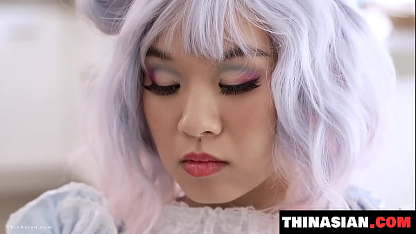 Image Asian Teen Flaunting Her Best Assets - Thinasian