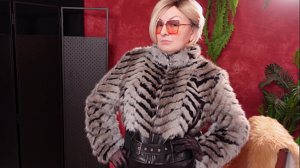 Image Hot FUR coat collection - part 3. Fetish MILF