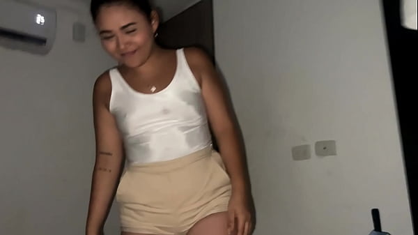 Image Termin&oacute_ la fiesta pero ella quer&iacute_a sexo anal toda la noche