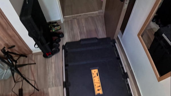 Image SPECIAL DELIVERY: ANNIE'S ASSHOLE (W/PISS DRINKING)