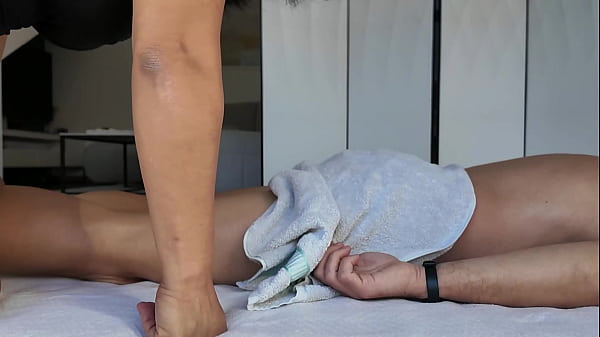 Image Massage on Thai floor mat with a happy ending