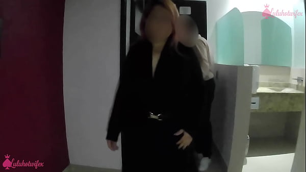 Image Hotwife latina mexicana se deja follar fuerte en frente de su esposo creampie