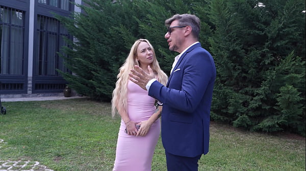 Image House Tour Ends with Realtor Pounding My Ass for Discount