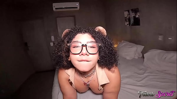 Image Metendo forte na menina trans da bunda gigante.